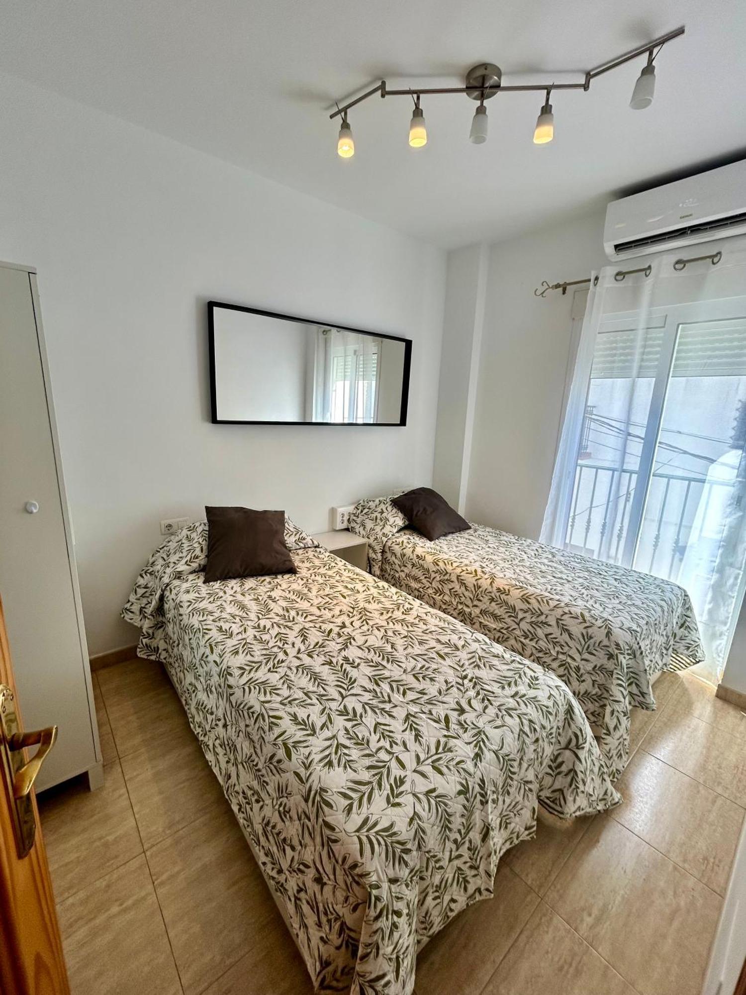 Numali Apartamento Nerja Luaran gambar