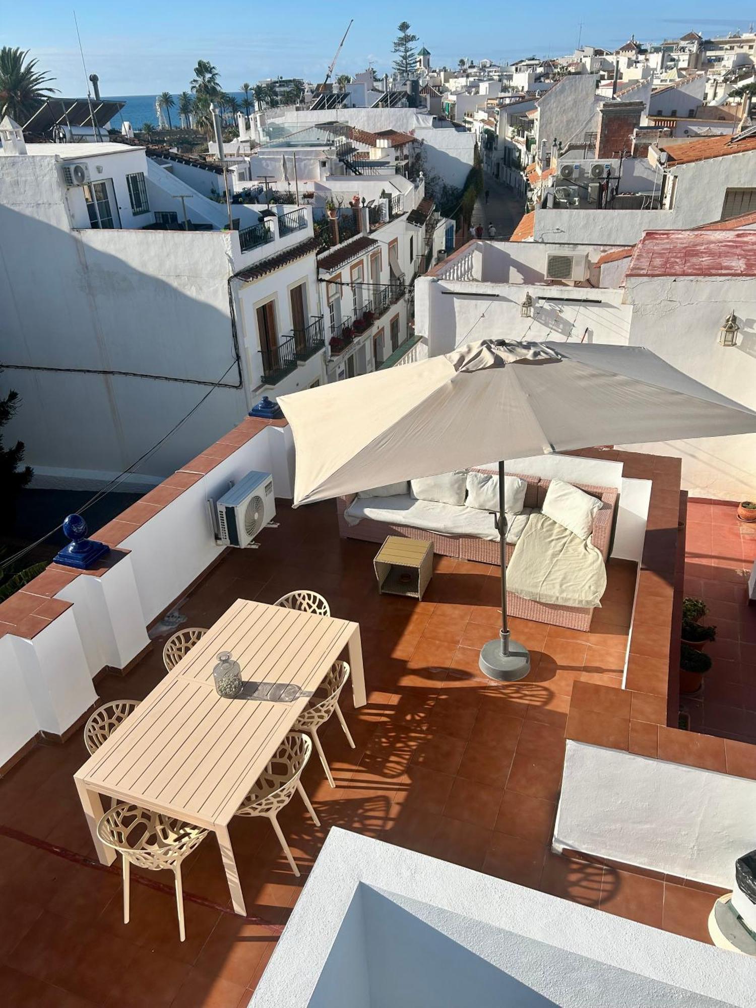 Numali Apartamento Nerja Luaran gambar